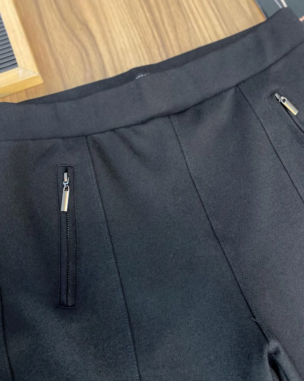 Calça Detalhe Zíper 308  6/D)