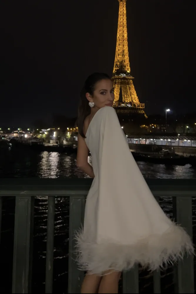 VESTIDO CURTO PÉROLA COM MANGA MORCEGO